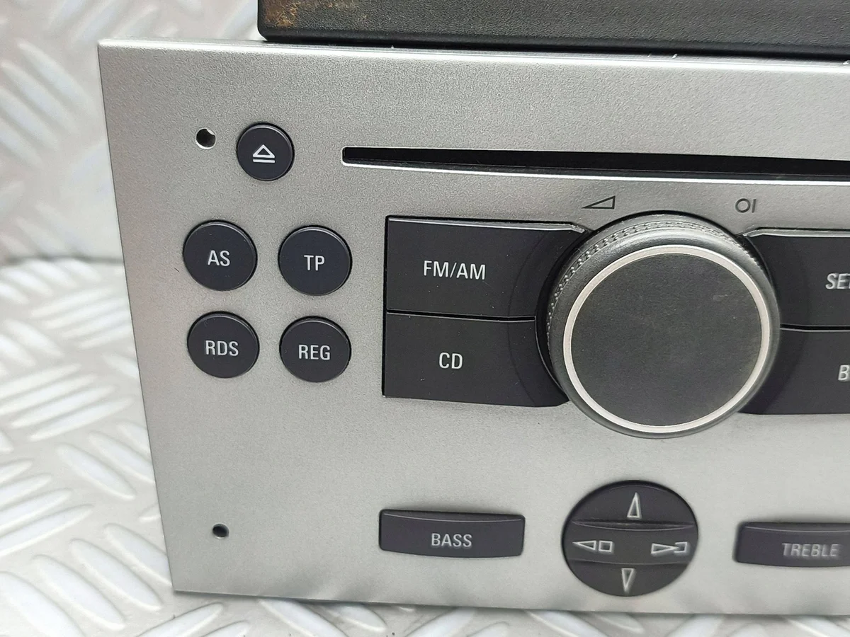 Radio Display TIGRA B CD30 MP3 13253512 04-09