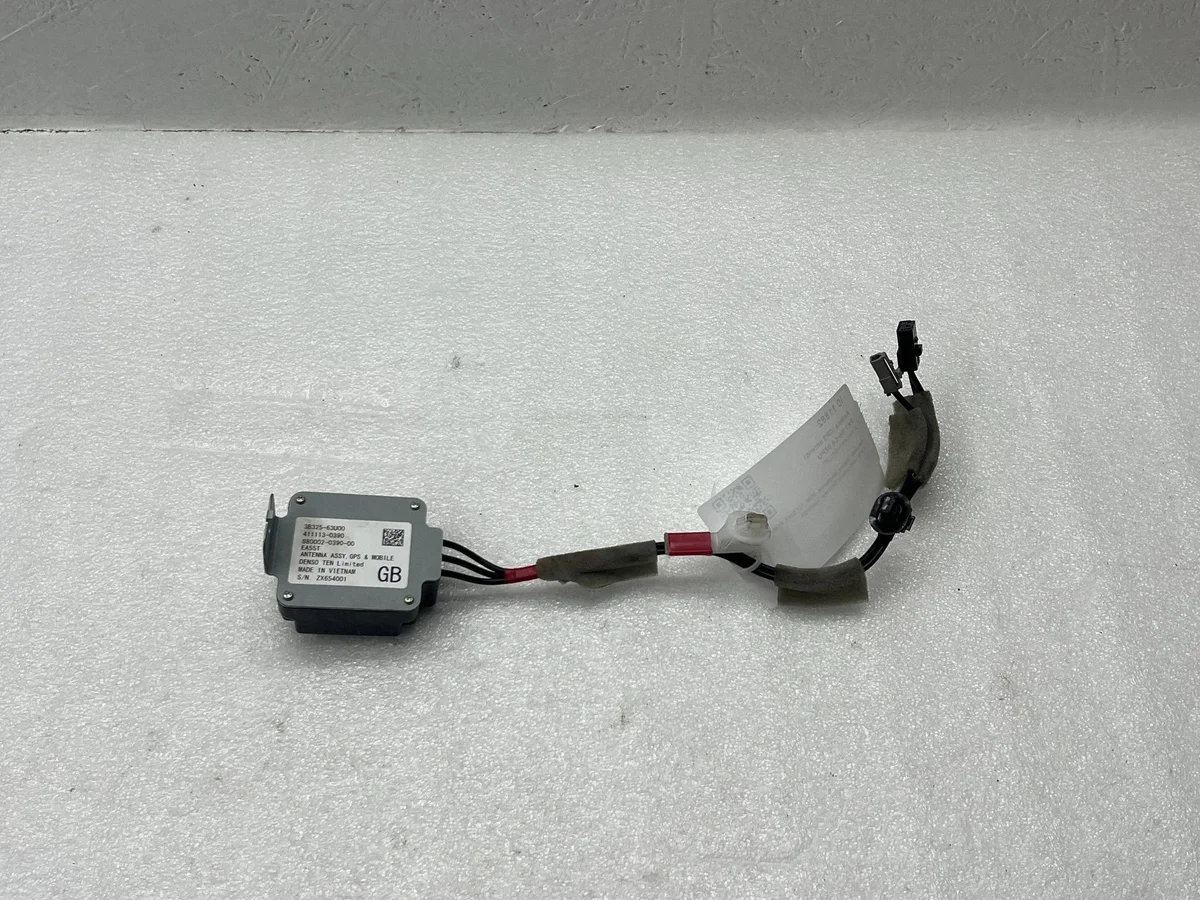 Antena GPS Suzuki Vitara (LY) 3B32563U00
