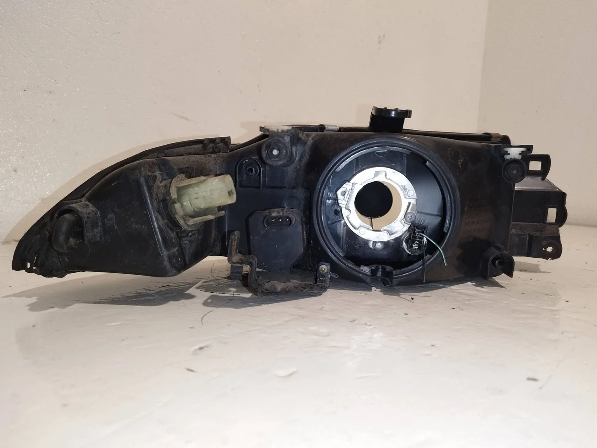 Farol Esquerdo Mitsubishi Carisma XER13742 thumbnail 5
