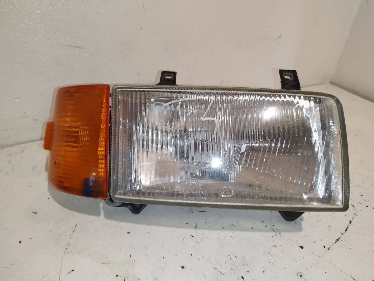 Lámpara frontal derecha VW Transporter T4 XER13747