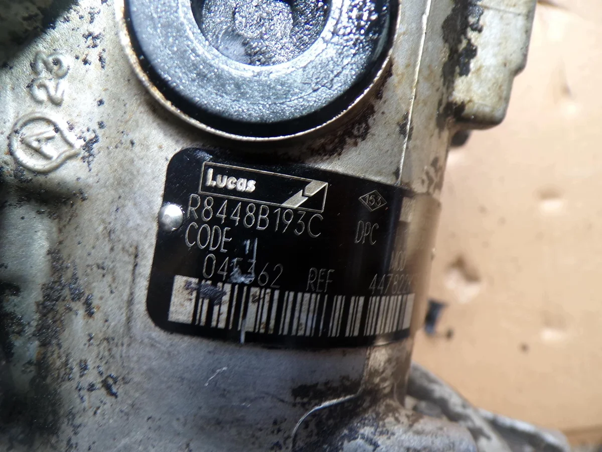 Renault Injection Pump 1.9 D R8448B193C image 3