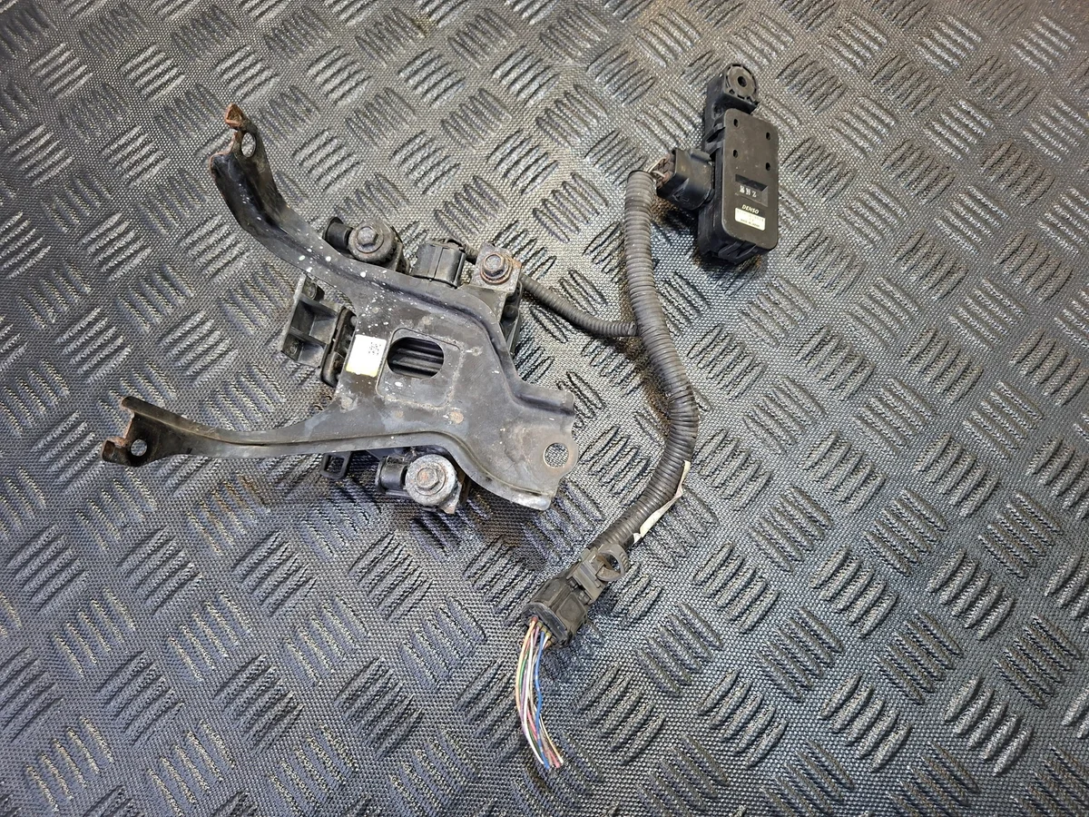 Radar Sensor Front Mount 88210-48060 Lexus RX450 thumbnail 7