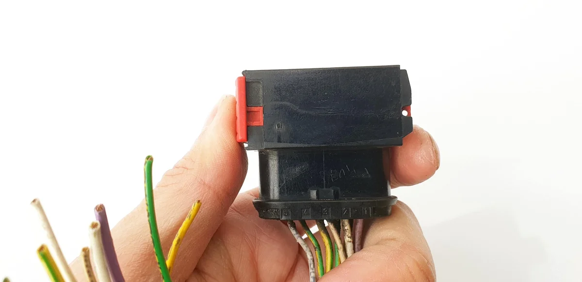 Conector Faro Peugeot 407 KD7160 image 7