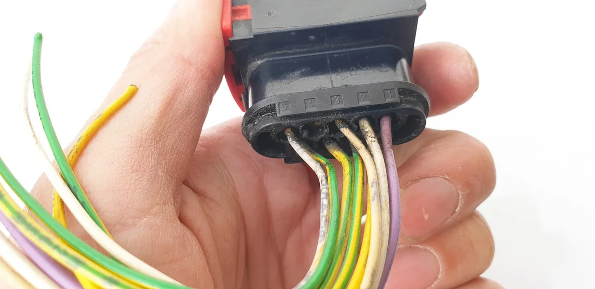 Conector Faro Peugeot 407 KD7160 image 8