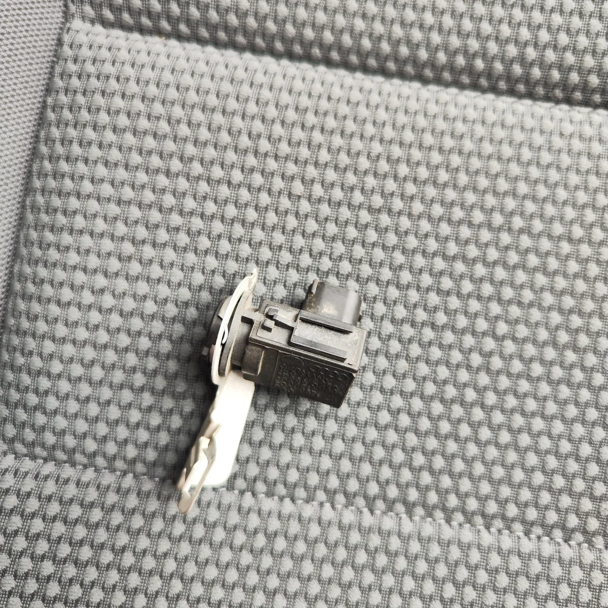 Ilmanlaatuanturi Volkswagen 1K0907659