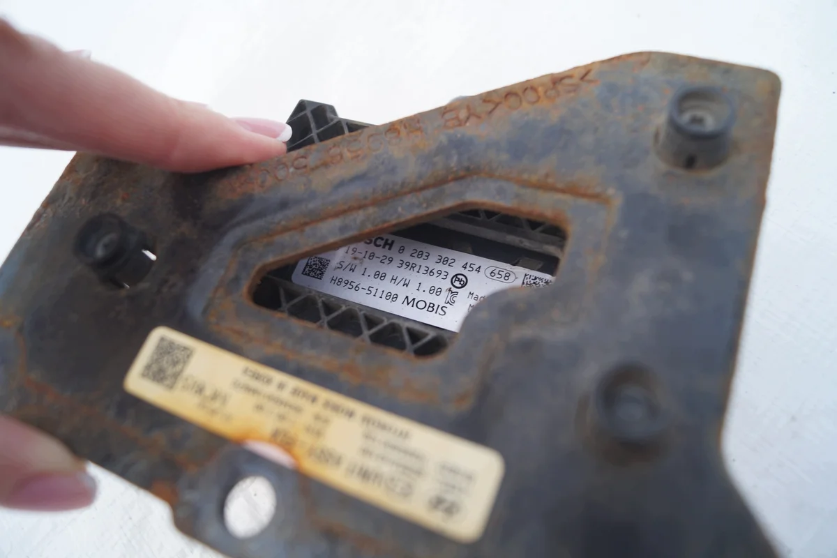 ACC-tutka Kia Stonic H8956-51100