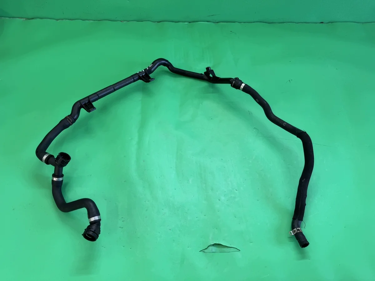 BMW Serie 3 E93 E92 E91 E90 Tubo Acqua 537841641