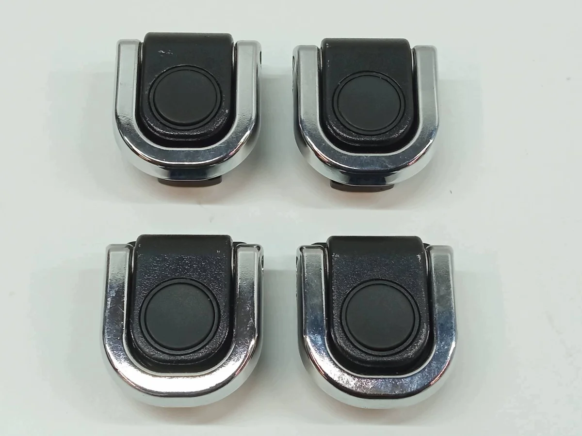 BMW X6 F16 tavaratilan kiinnikkeet OEM 7331198