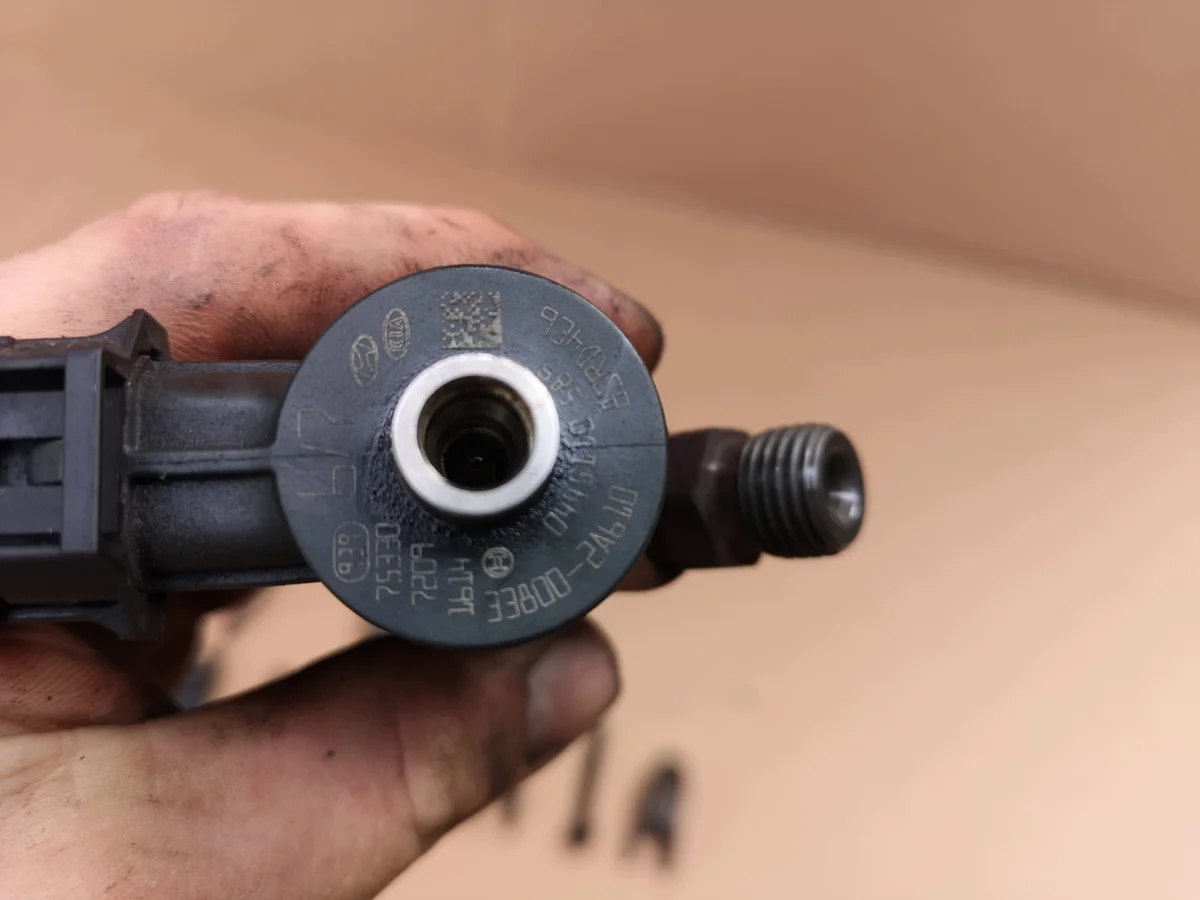Fuel Injector Set Kia Ceed 33800-2A610 image 7