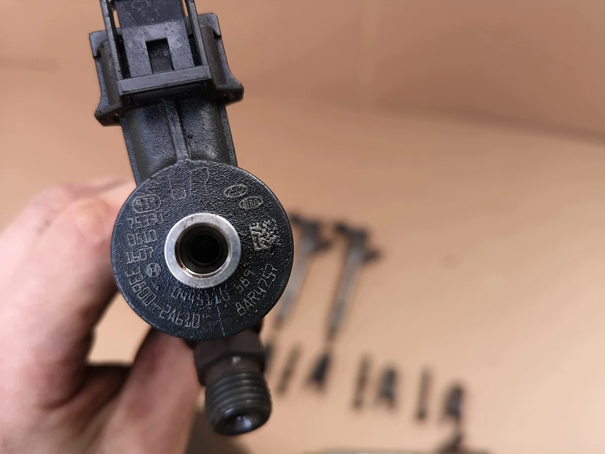 Fuel Injector Set Kia Ceed 33800-2A610 image 9