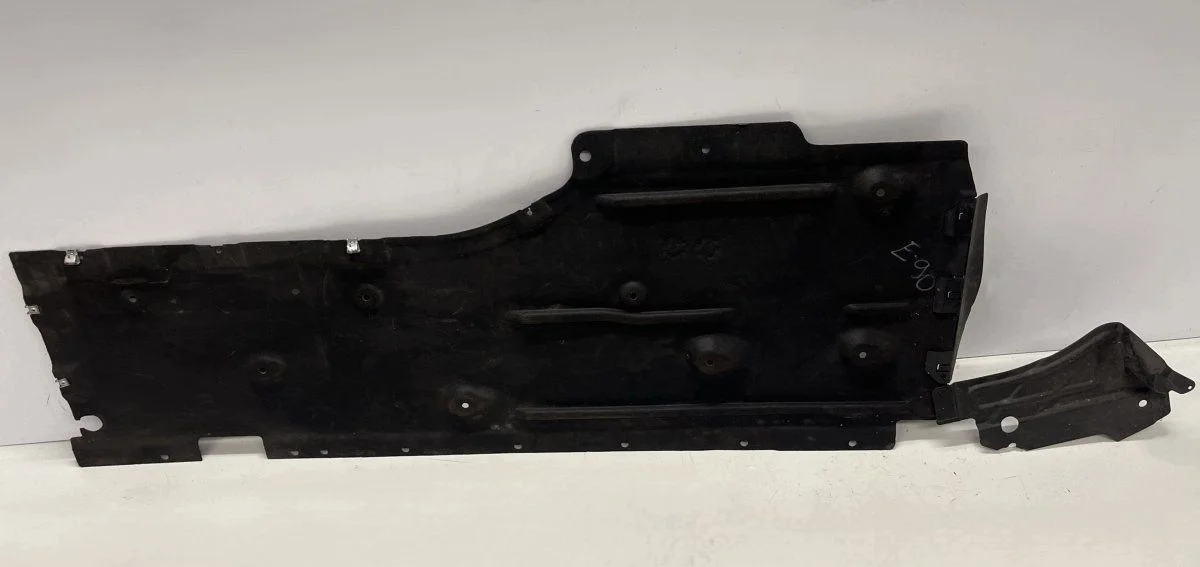 Cache d'eau gauche BMW 3 E90 E91 E92 E93 51757065909