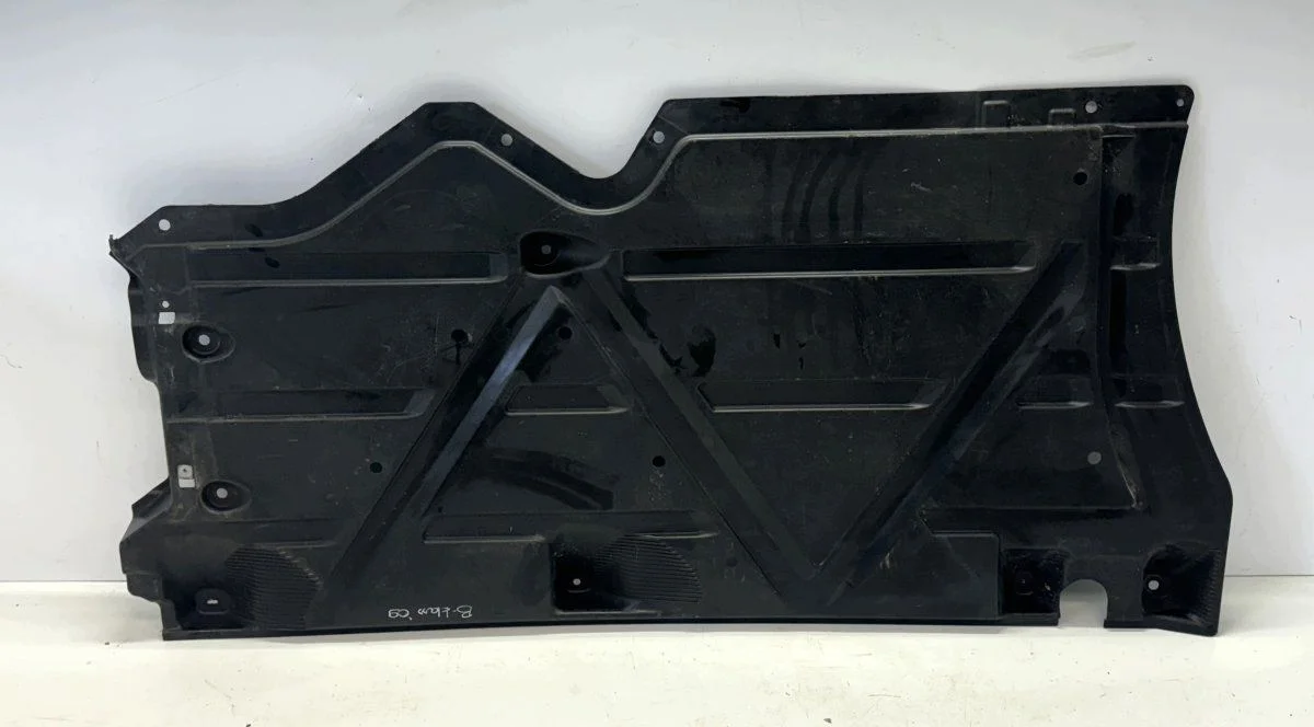 Cache d'eau droit Mercedes Classe B W245 A1696100908