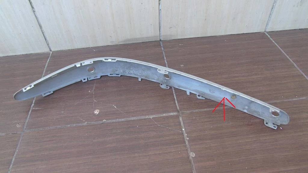 Moldura Parachoques Delantero Izquierdo Mercedes Clase E 211 A2118850912