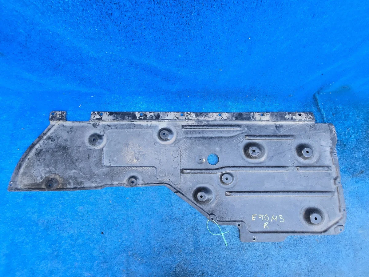 Cache sous-châssis BMW M3 E90 DWZ13333
