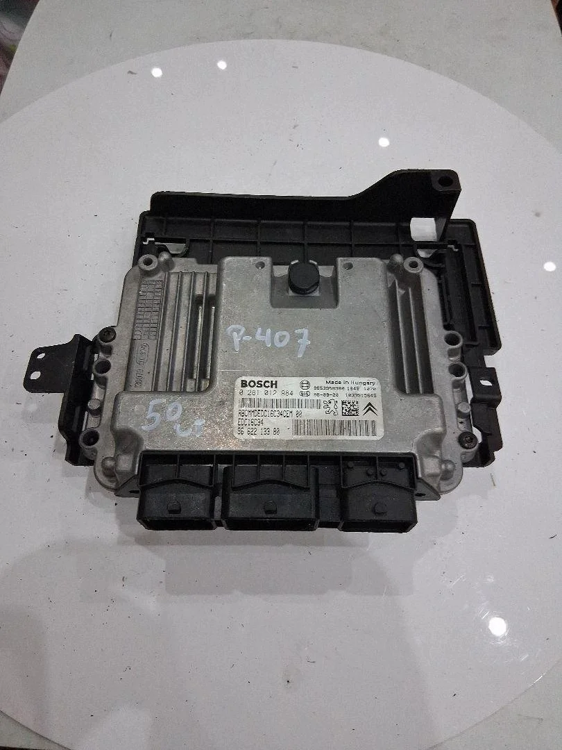 Centralita Peugeot 407 9662213380