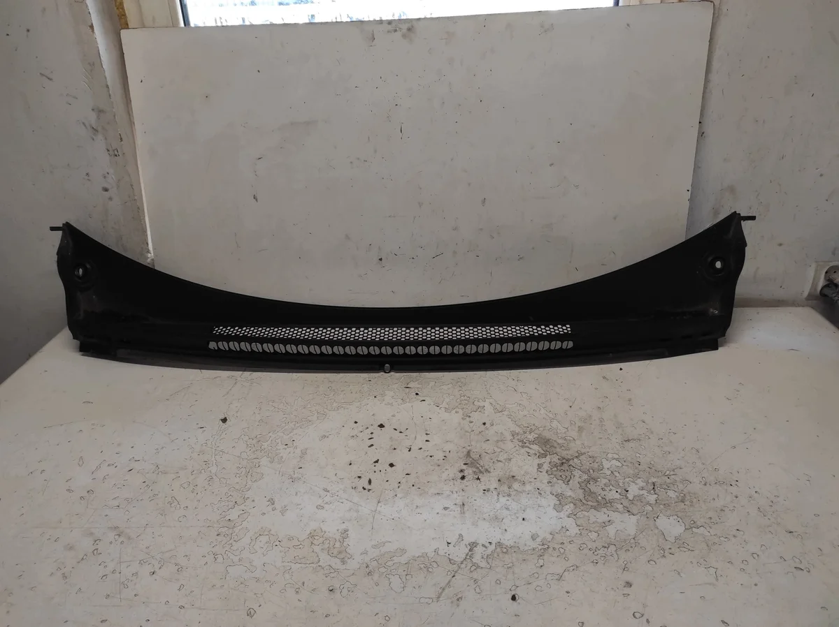 Peugeot 5008 9671623680 - Pare-brise inférieur