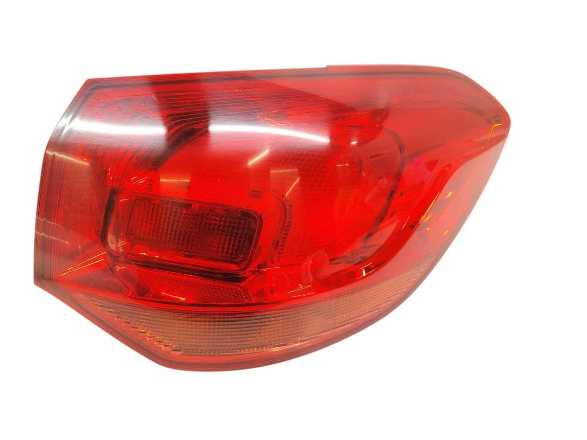 Luz Traseira Direita Opel Astra J 13282243