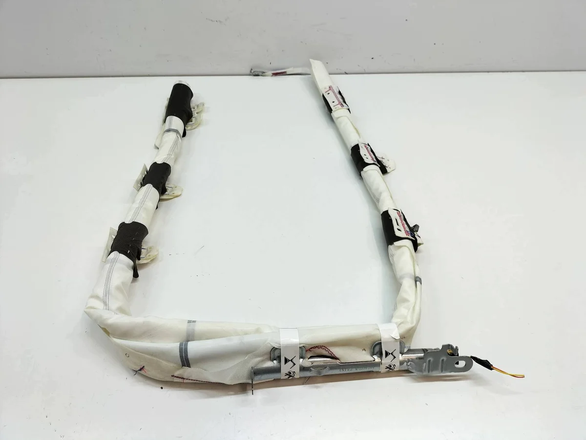 Peugeot 208 II Verhoilu vasen 9827991480