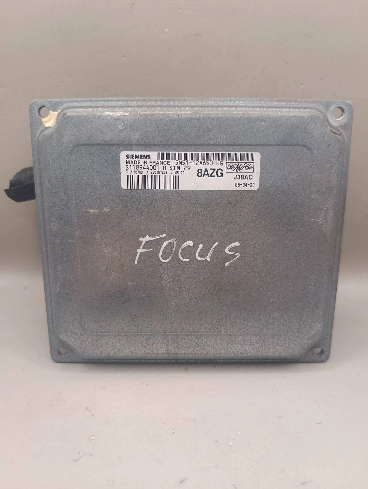 Engine Control Unit Ford Focus 5M5112A650HG