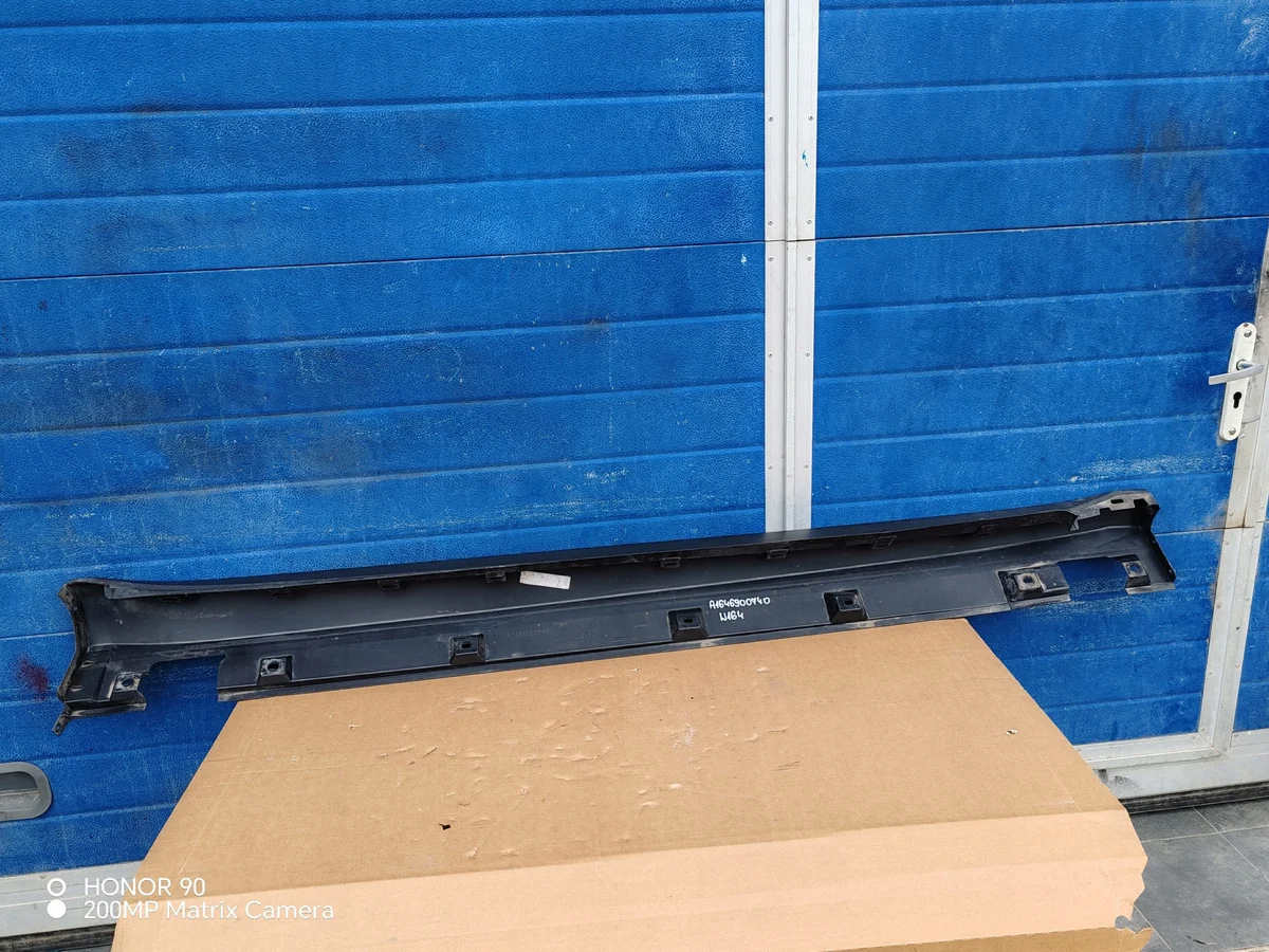 List för tröskel vänster Mercedes ML W164 A1646900740