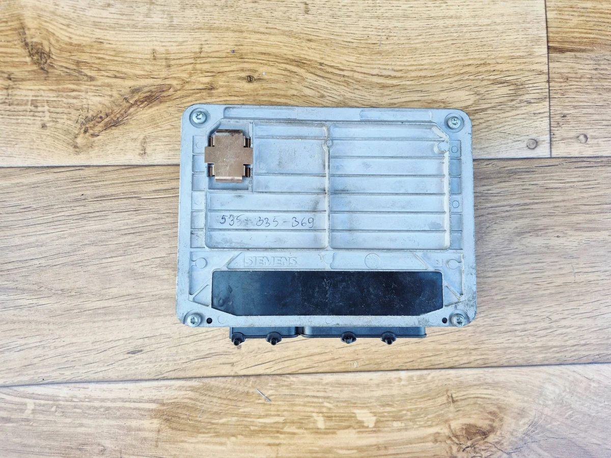 Audi A3 S3 8L Engine Control Unit 06A906019BG image 3