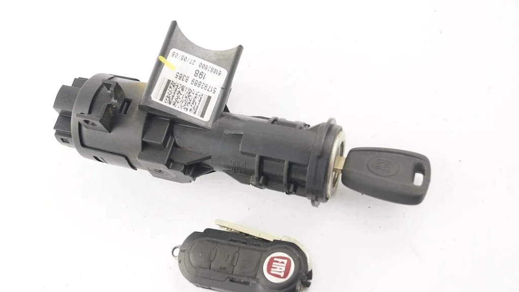 Contacteur d'allumage Fiat Bravo II 51793869