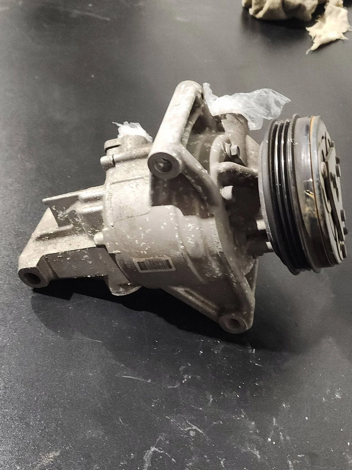 Dacia Sandero II Air Conditioning Compressor T22318BA