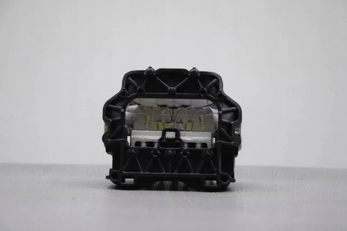 Xenon-muunnin Mercedes-Benz GLC X253 20161028