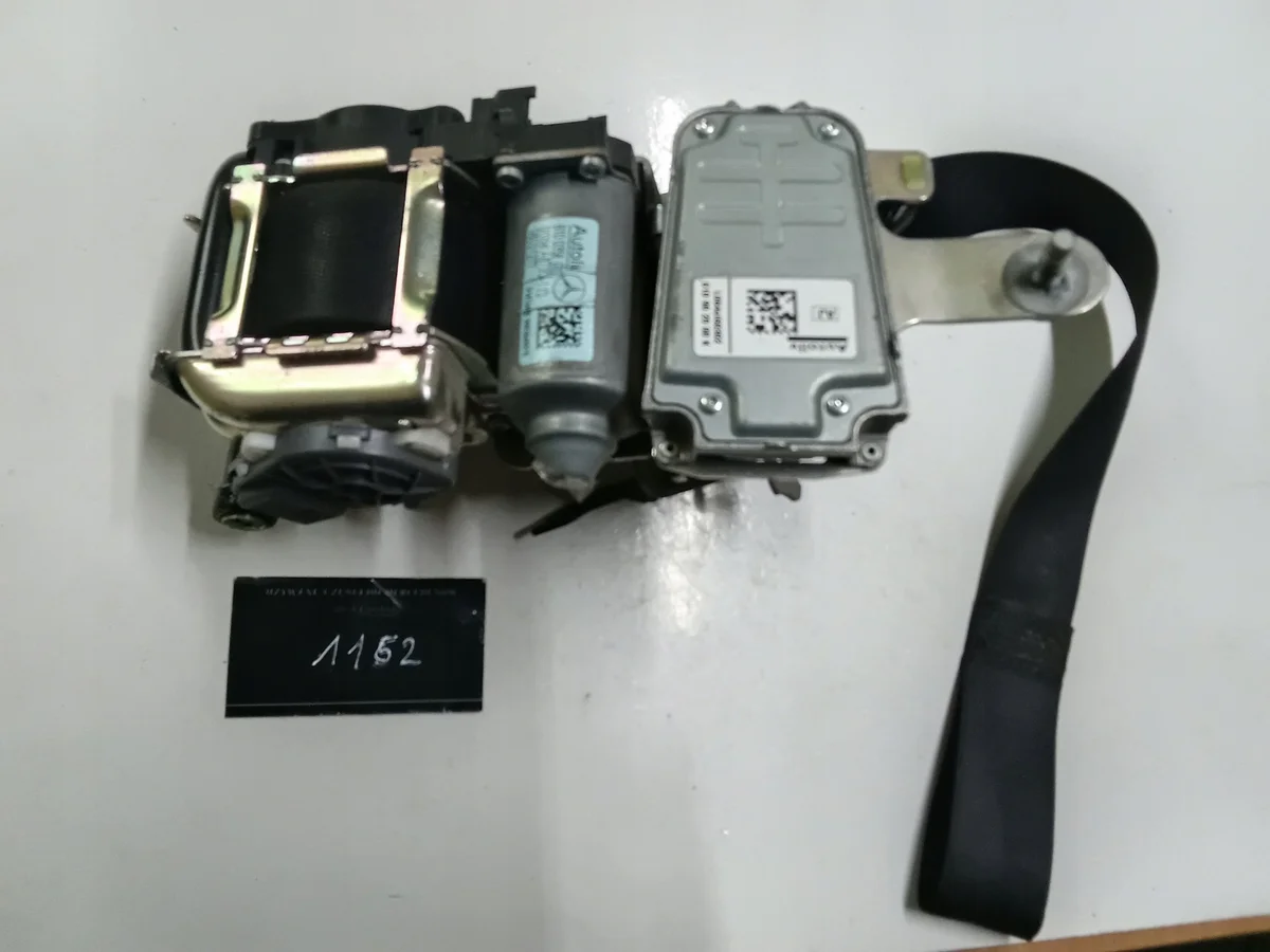 Ceinture de sécurité gauche Mercedes W207 A2078604185