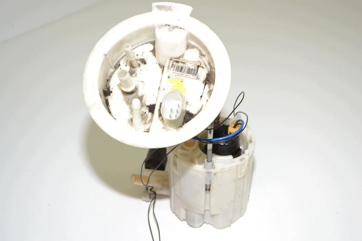Pompe à carburant BMW F20 F30 N47 7243972