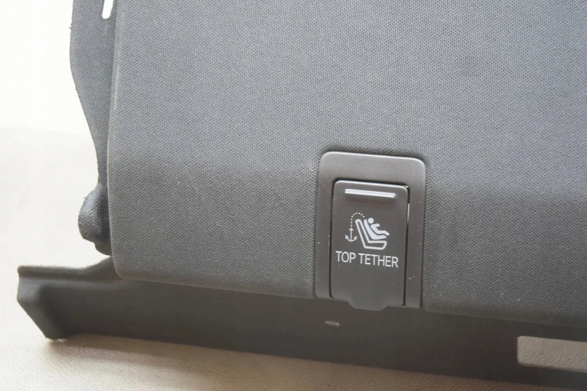 Étagère de coffre Mercedes-Benz Classe C Coupé A20569037499