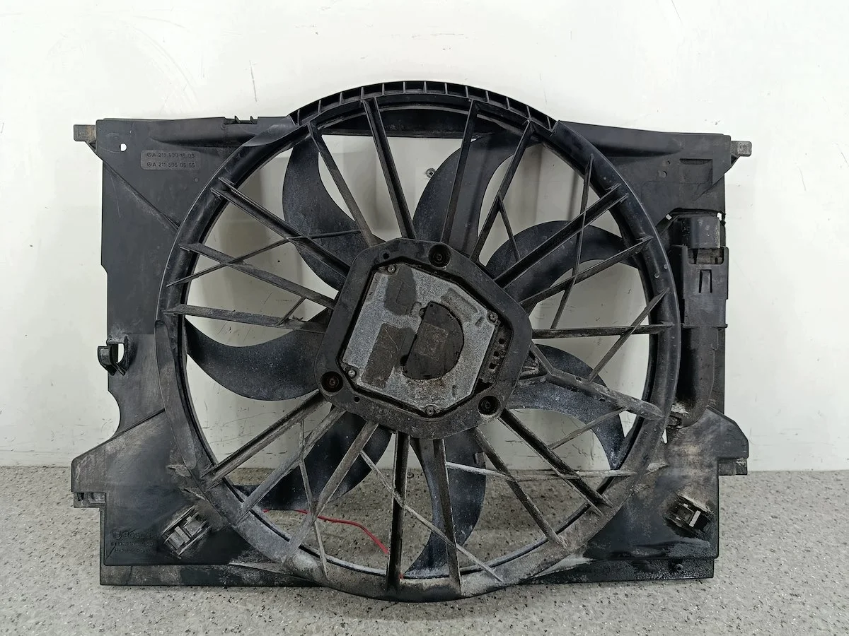 Jäähdyttimen puhallin Mercedes E W211 A2115001693