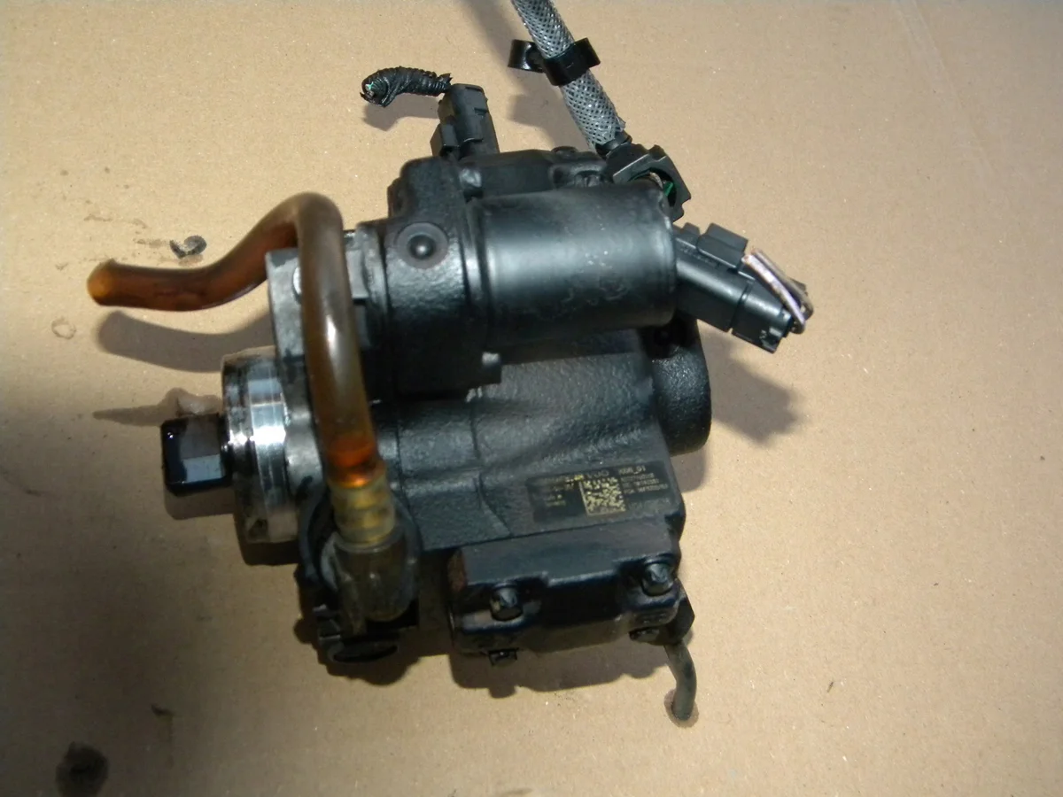 Polttoainepumppu Volvo Ford 2.0 D 9685705080 thumbnail 4