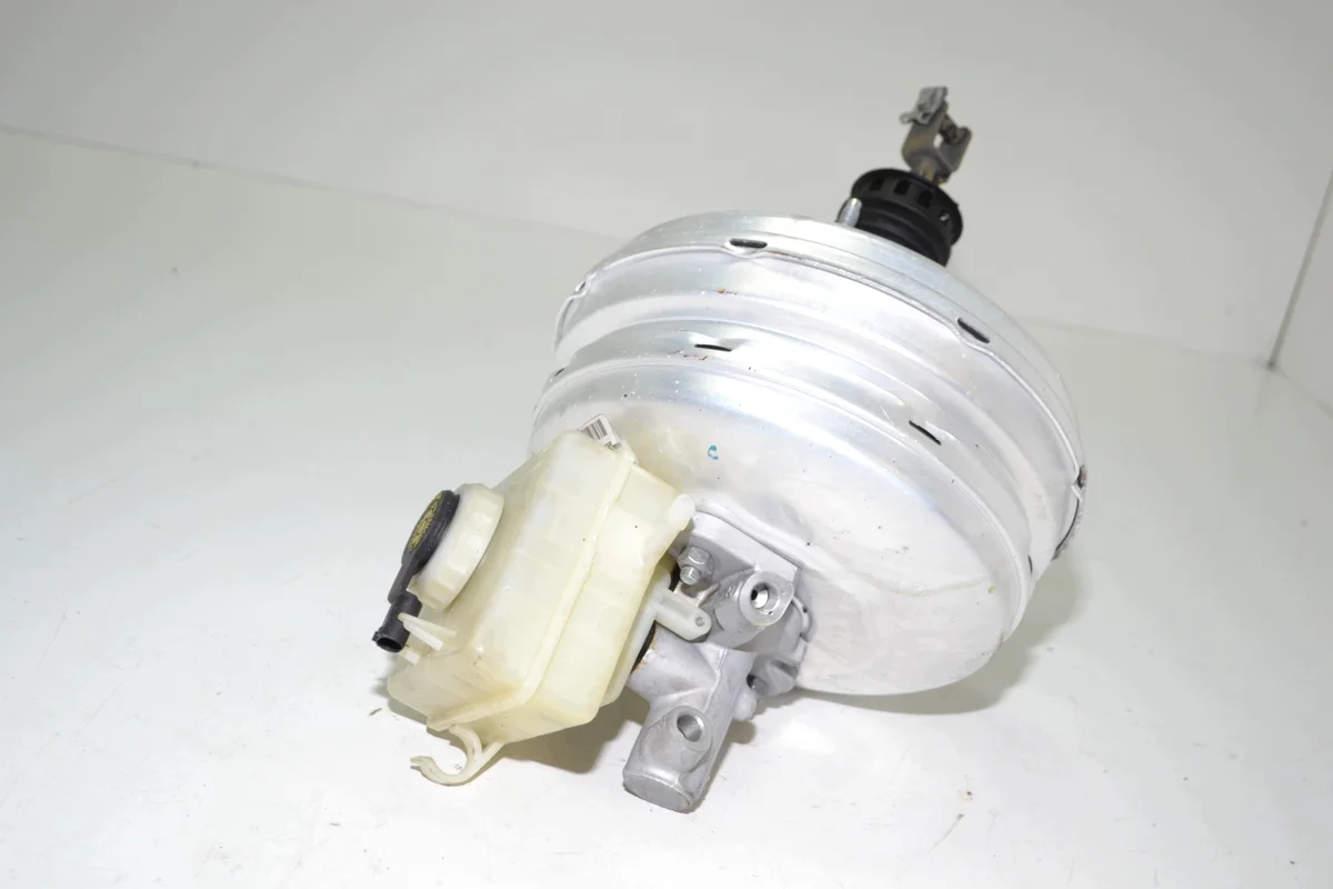 Bromsservo BMW E60 E61 6786556