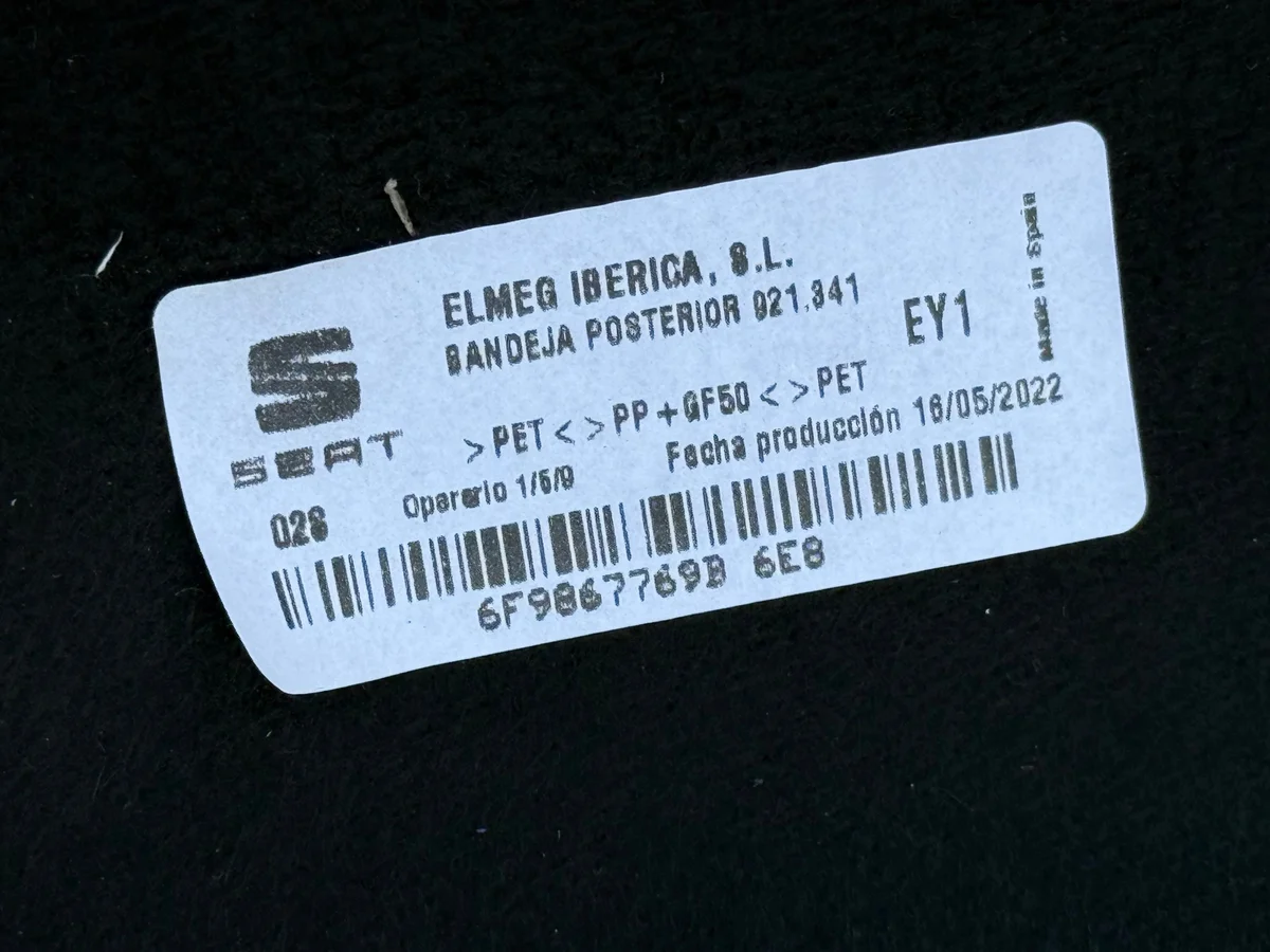 SEAT Arona tavaratilan hylly 6F9867769B image 3