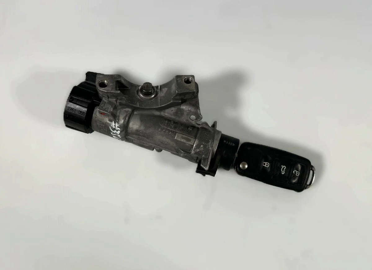 Virtalukon pohja SEAT Ibiza 6R0905851D