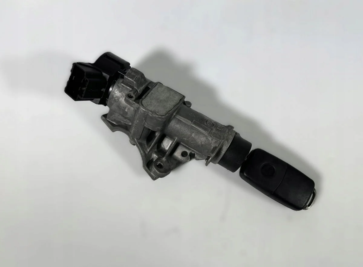 Contacteur d'allumage SEAT Ibiza IV 6R0905851D