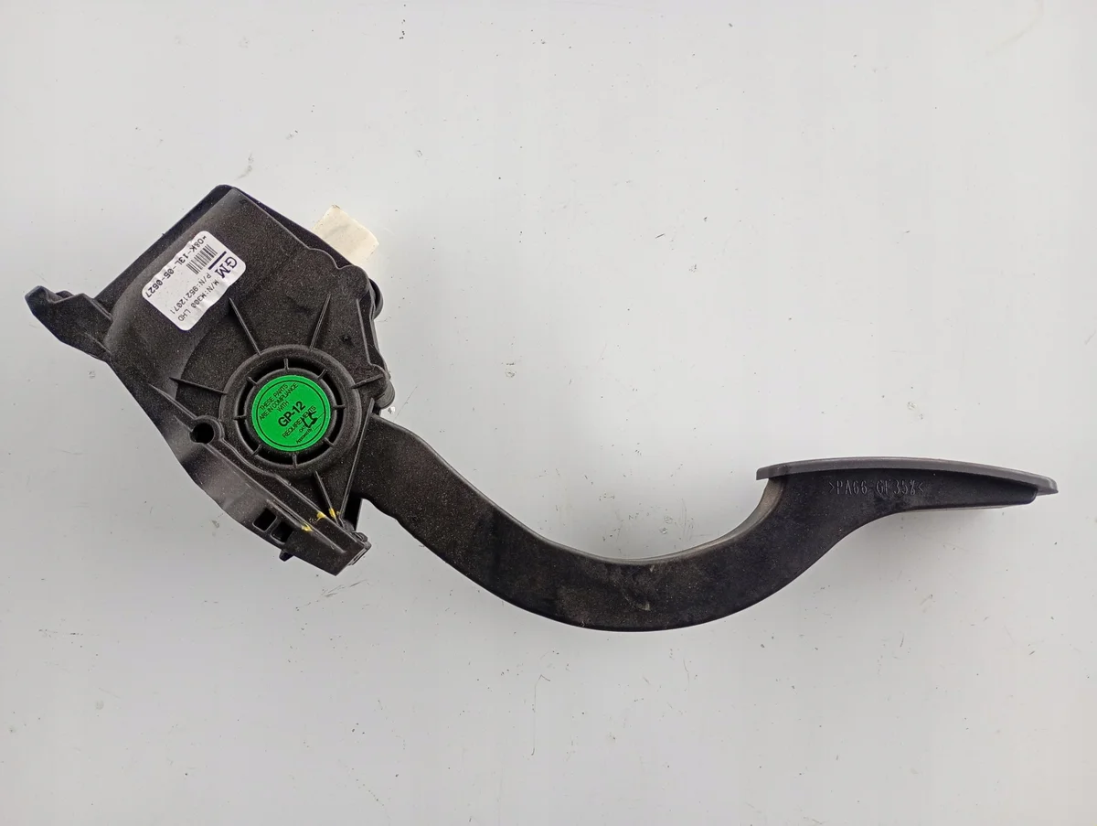 Pédale d'accélérateur Chevrolet Spark 95212071