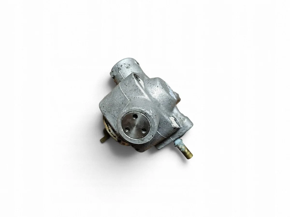 Renault Injection Pump 8200199822 image 3