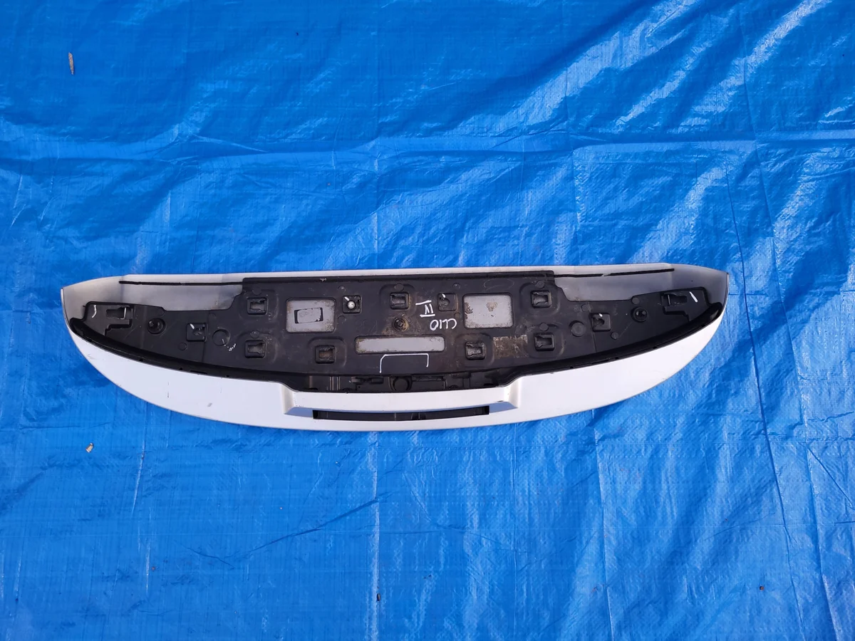 Renault Clio IV Spoiler de hayon 960303795R-03327