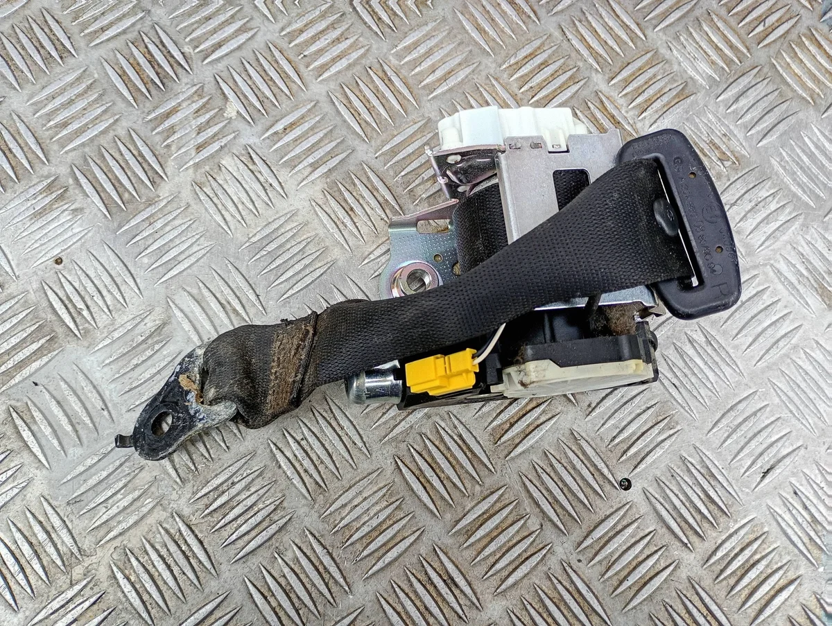 Ceinture de sécurité arrière gauche Mercedes-Benz C W204 34011821CBRZ