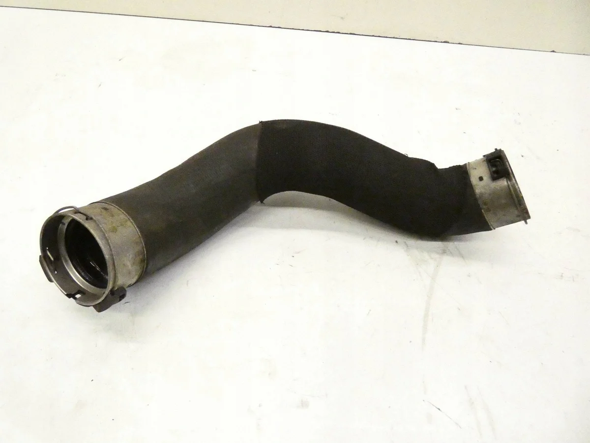 Intercoolerin letku BMW X1 F48 F49 8590139