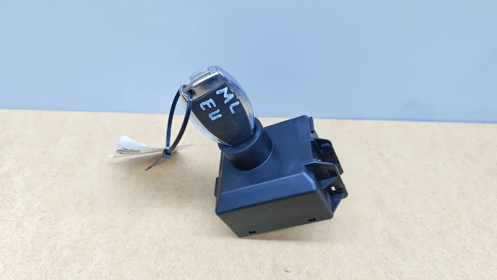 Canhão da Ignição Mercedes-Benz M (W166) A1669050056