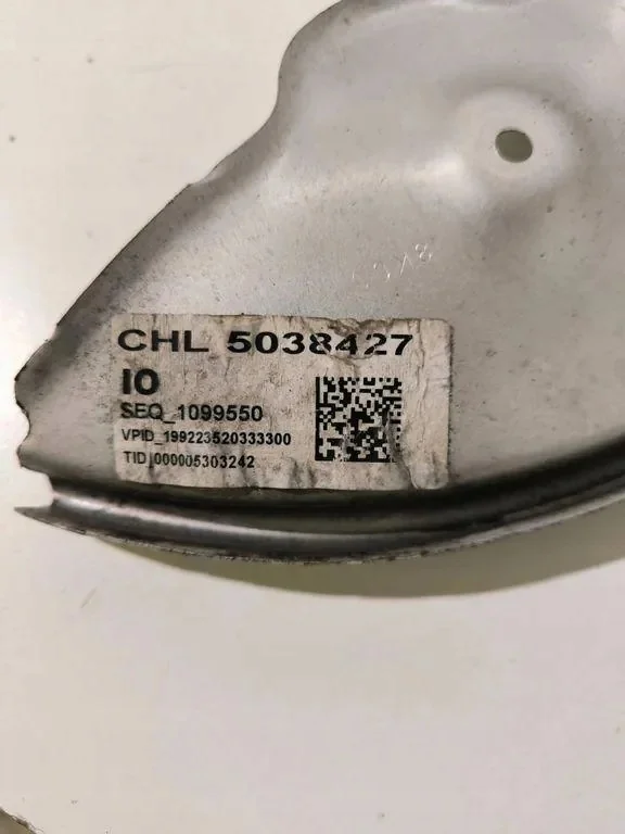 Afdekking remschijf achter Porsche Macan 5038427