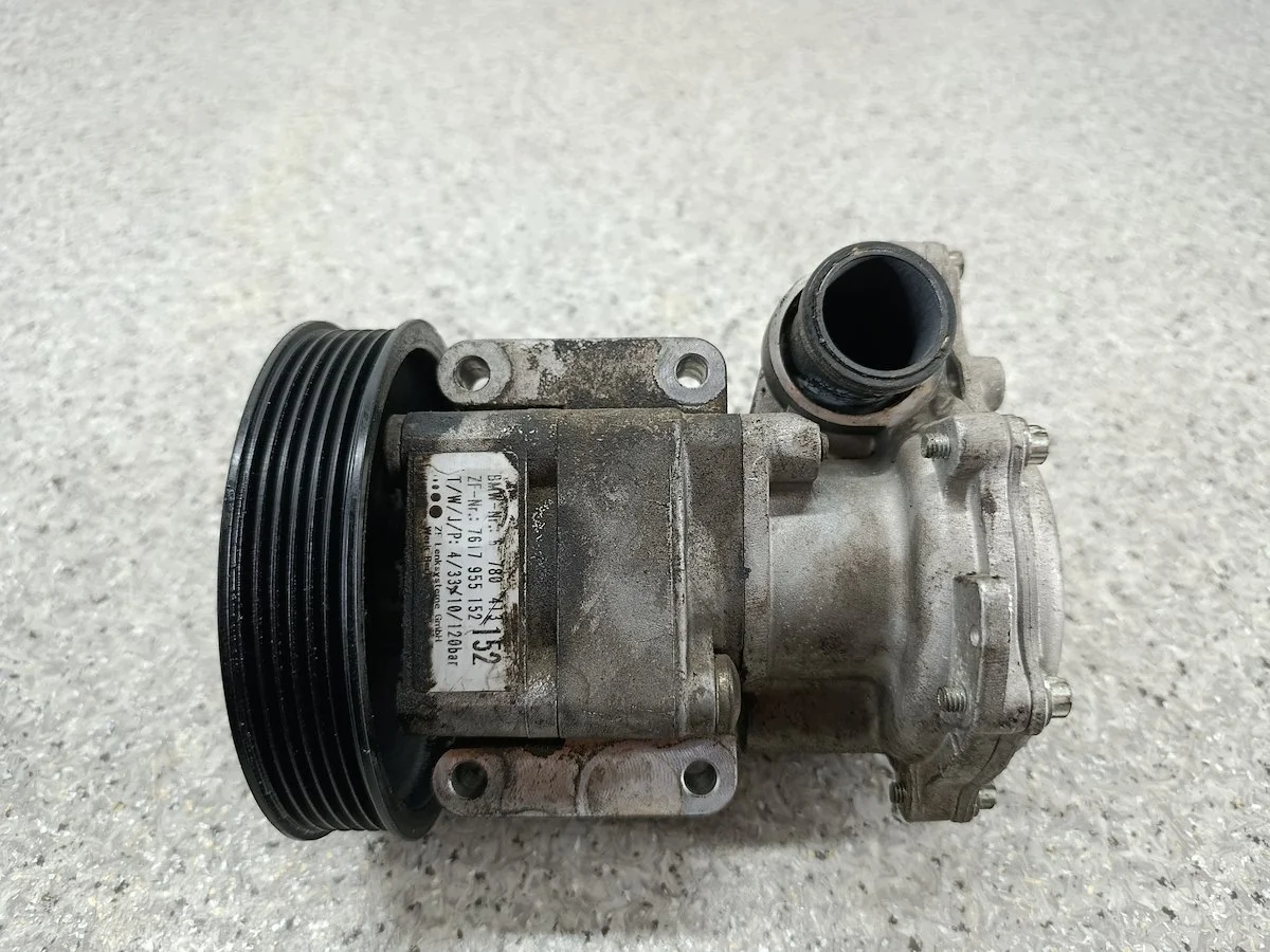 Power Steering Pump BMW 3 E90 6780413 ZF
