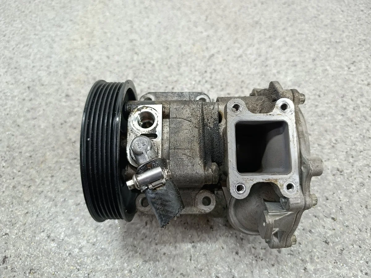 Ohjaustehostimen pumppu BMW 3 E90 6780413 image 4