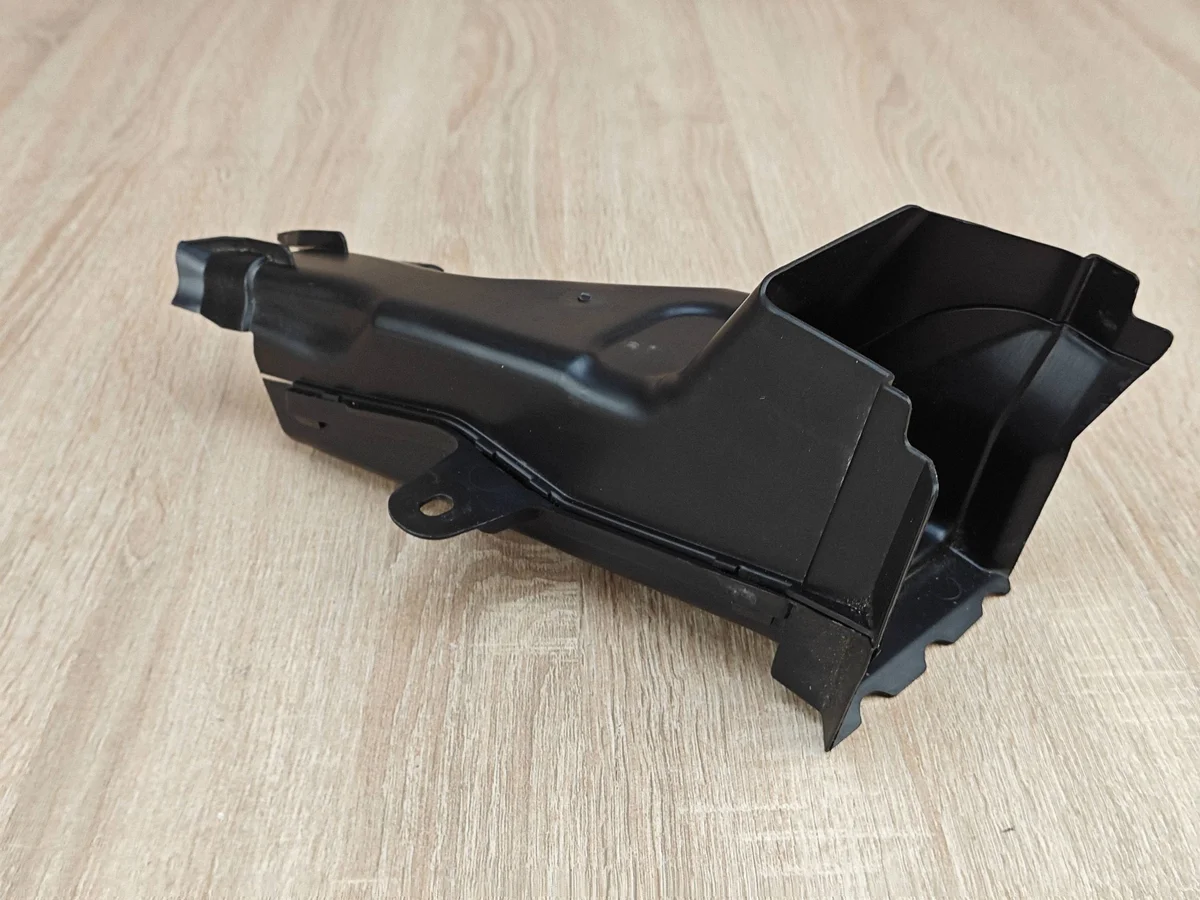 Toma de aire freno BMW Serie 8 G16 G15 G14 7359814