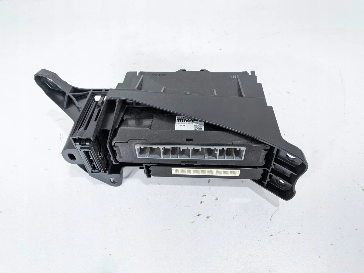 Styrenhet Toyota C-HR I 89981F4100 image 2
