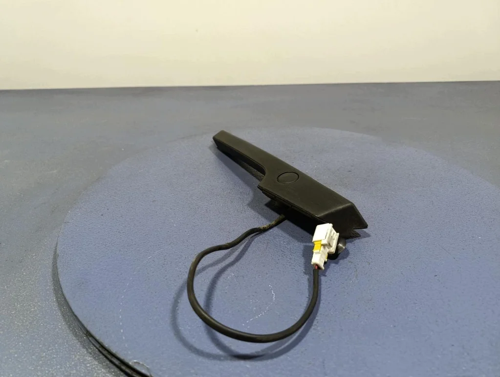 Renault Scenic RX4 takaluukun kahva 7700354331
