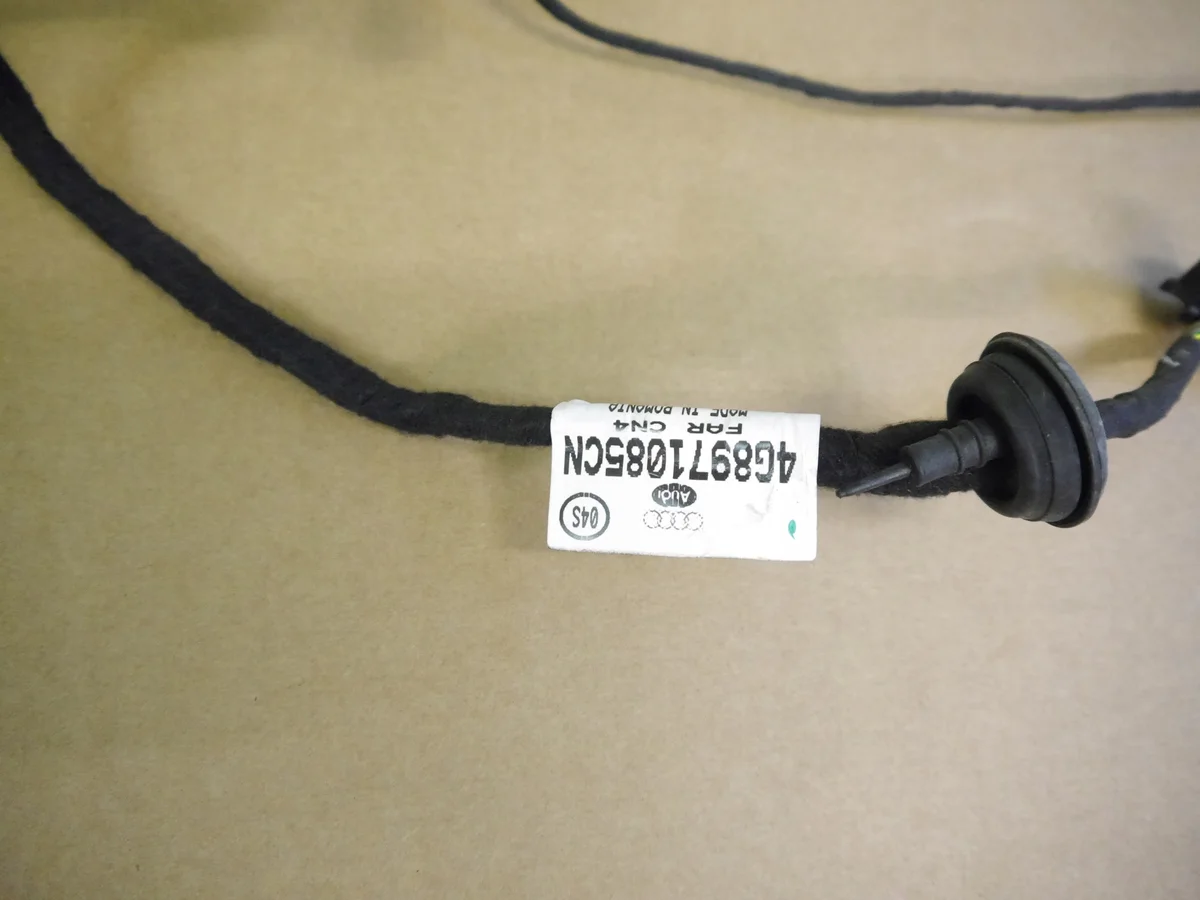 Audi A7 4G takapuskurin johtosarja 4G8971085CN
